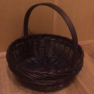 Wicker basket